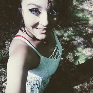 Meet your Posher, Crystal